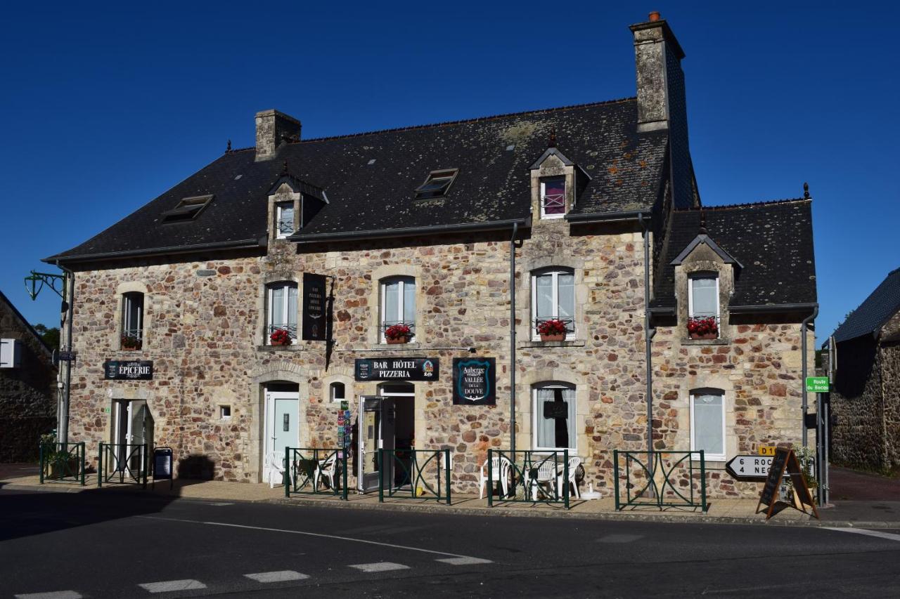 Auberge De La Vallee De La Douve L'Etang-Bertrand 外观 照片