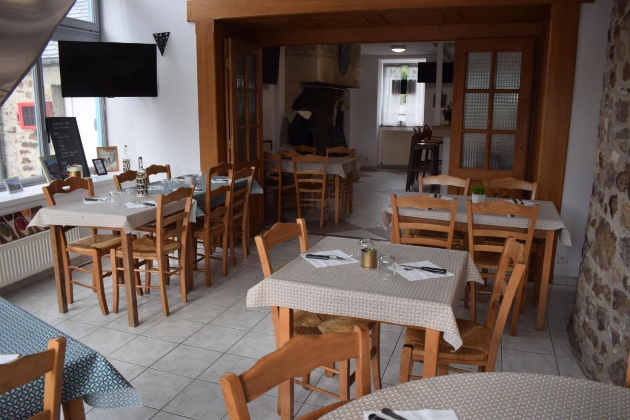 Auberge De La Vallee De La Douve L'Etang-Bertrand 外观 照片